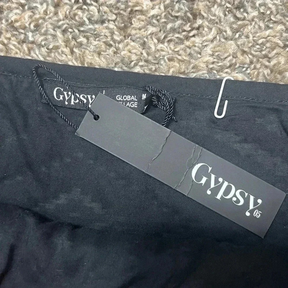 Gypsy Black & white Aztec Geometric Mini Skirt lace beaded trim size medium nwt - Picture 7 of 10